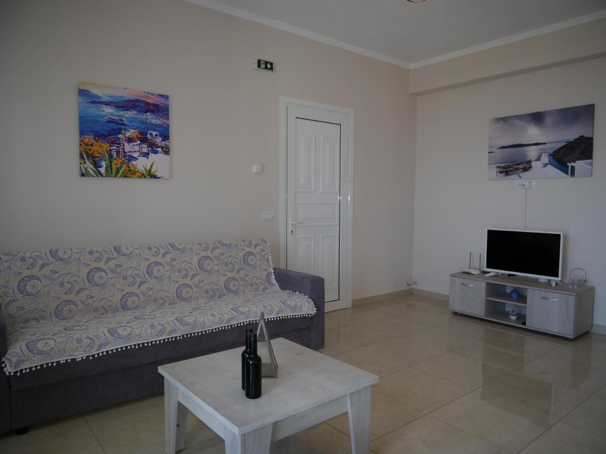 Roza'S Family House Apartment Imerovigli  Exterior photo